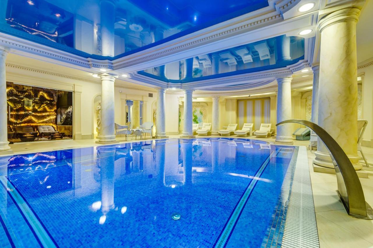 Palacyk Otrebusy Business & Spa Экстерьер фото