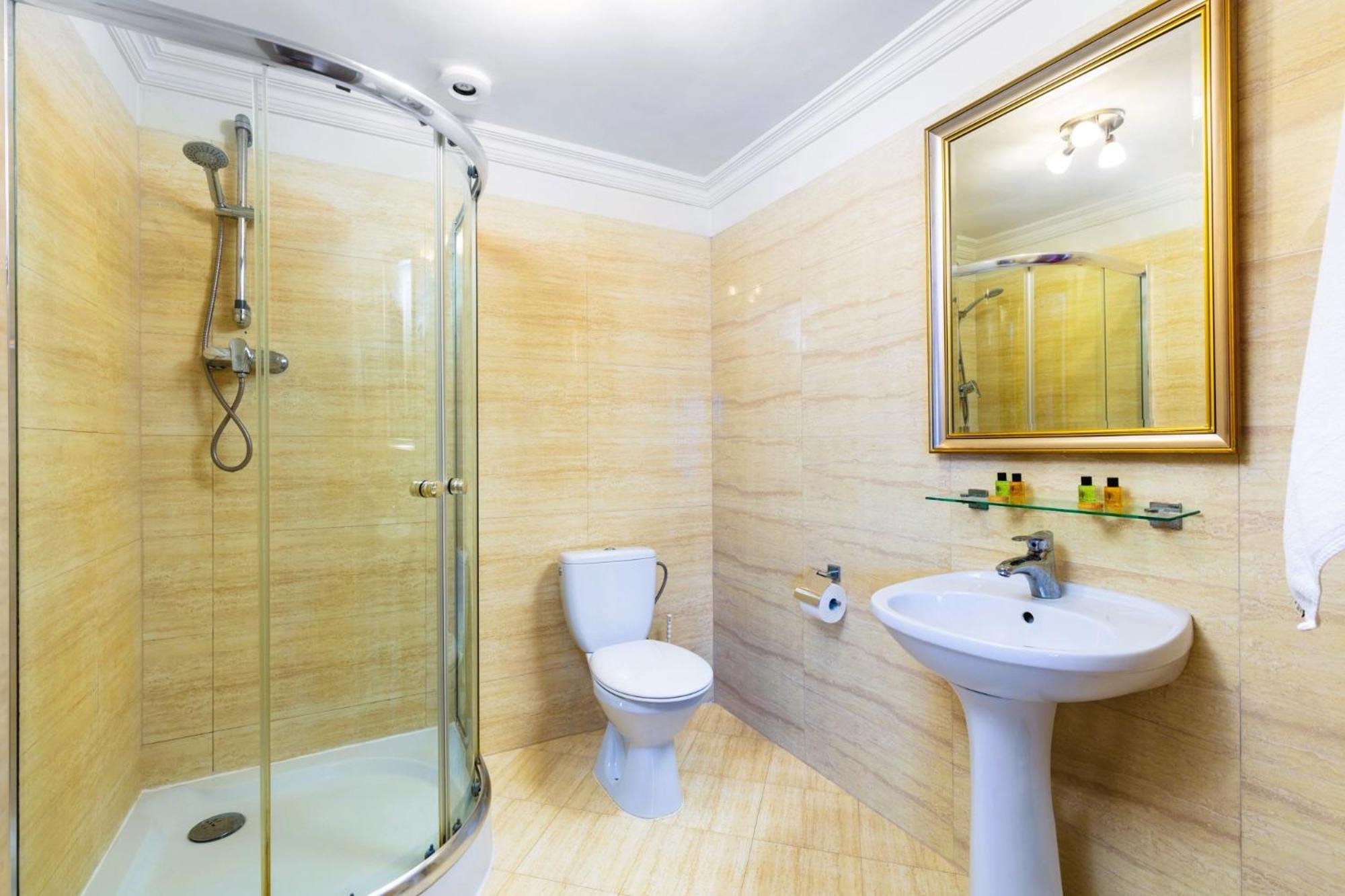 Palacyk Otrebusy Business & Spa Экстерьер фото
