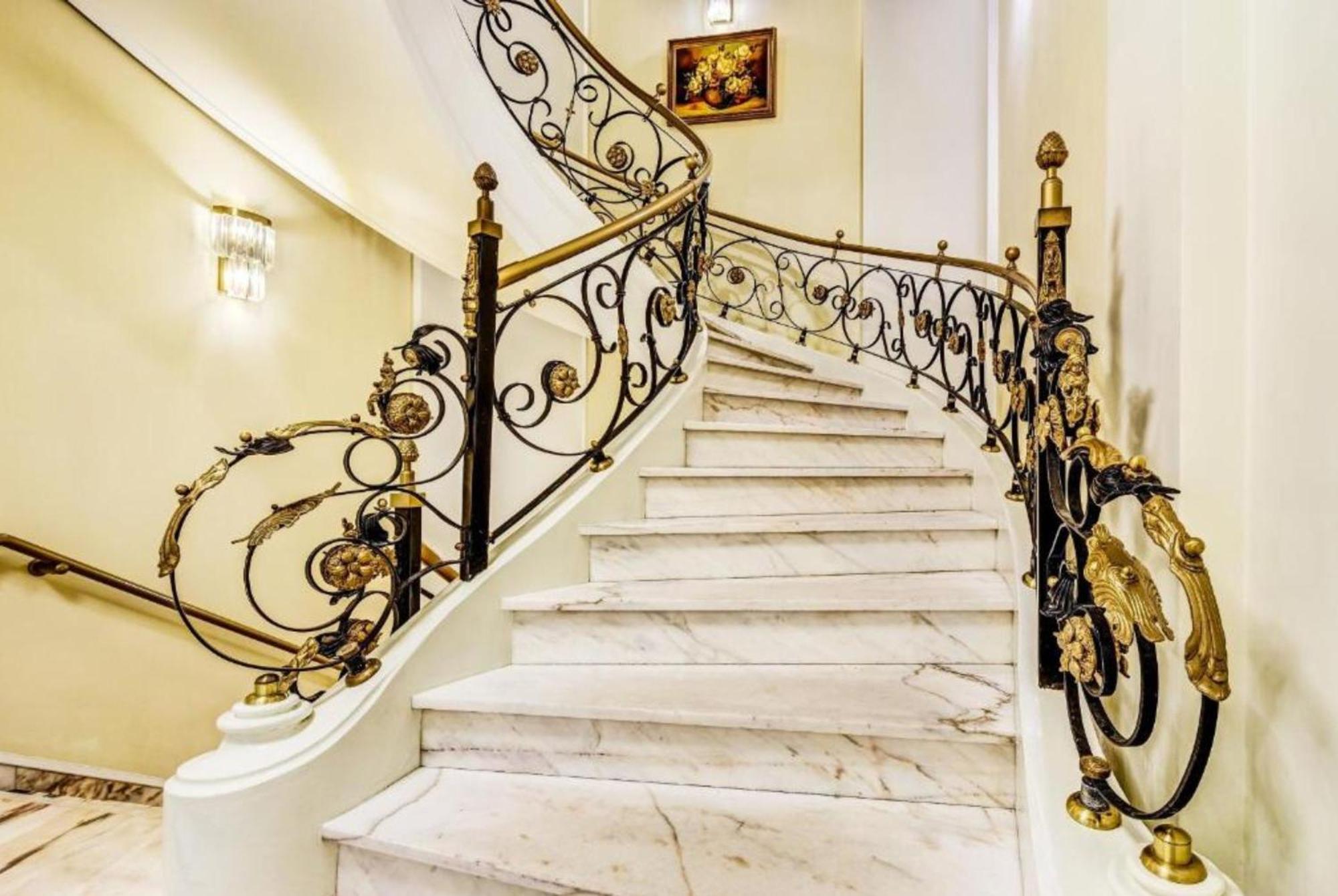Palacyk Otrebusy Business & Spa Экстерьер фото